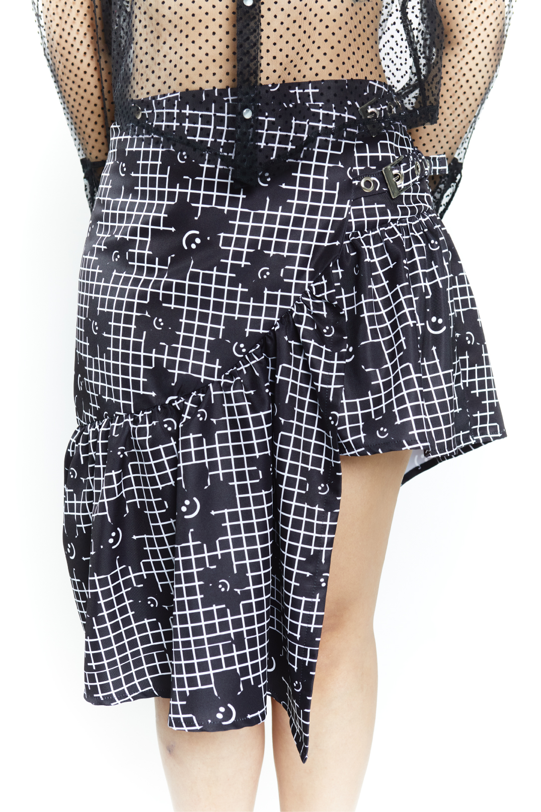 MAXI FALDA ASIMETRICA B&N FLOR